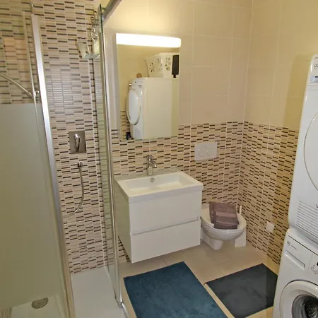 Apartment Casa Ai Faggi, 3-zimmerwohnung, 2 Stock By Holap Sa *